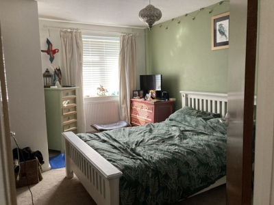 1 bedroom Ludlow to 1 bedroom Barmouth 