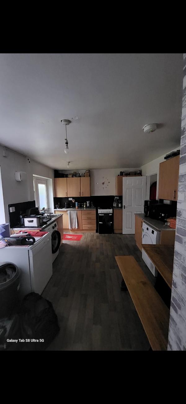 3 bedroom house In Featherstone Wants 4 bedroom house In Kingstanding