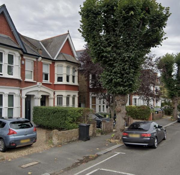 Looking For 3 bedroom house In London House Exchange