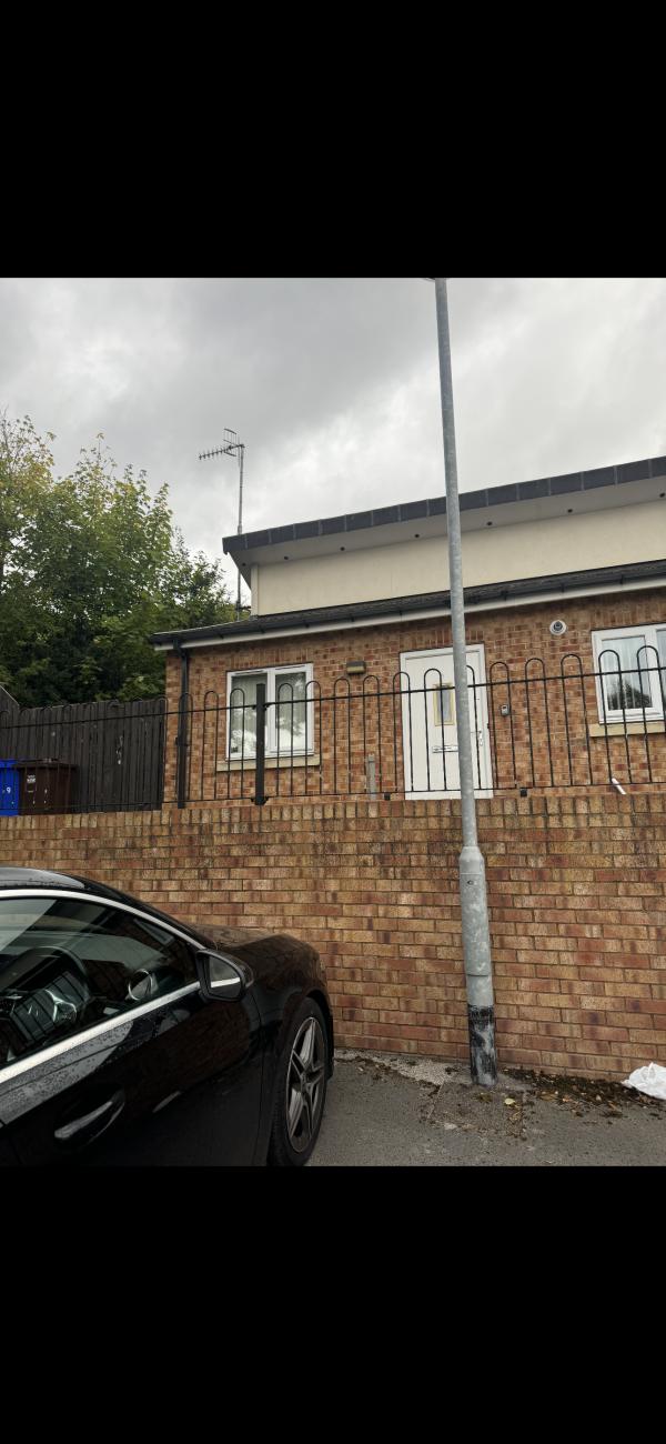 2 bedroom flat In Sheffield Wants 3 bedroom house In Sheffield