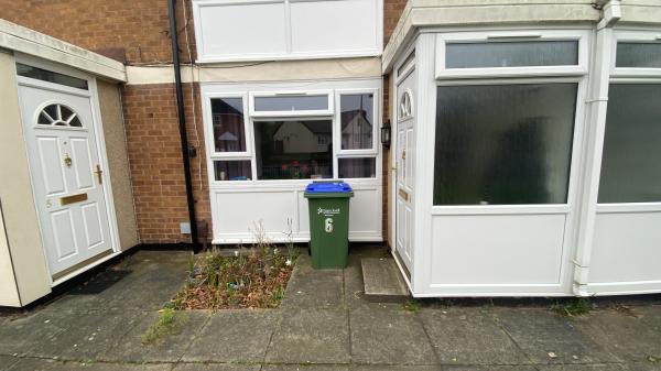 One bedroom ground floor flat, located in West Bromwich/ West Midlands House Exchange