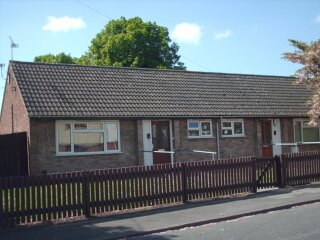 1 bedroom bungalow In Derby Wants 2 bedroom bungalow In St Ives