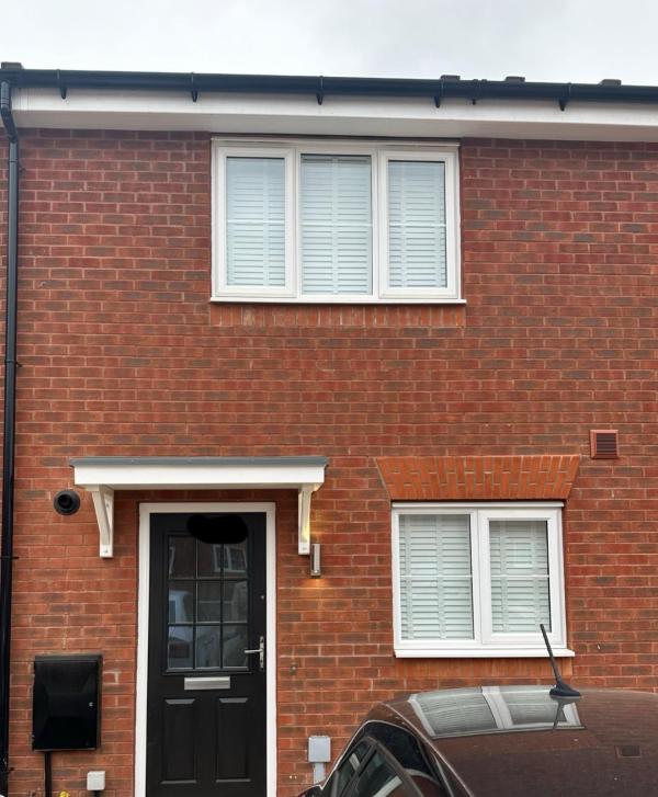 2 bedrooms house In Nuneaton Wants 3 bedrooms house In Coventry