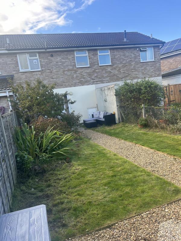 2 bedroom house In Weston super Mare Wants 3 bedroom house In Weston super Mare